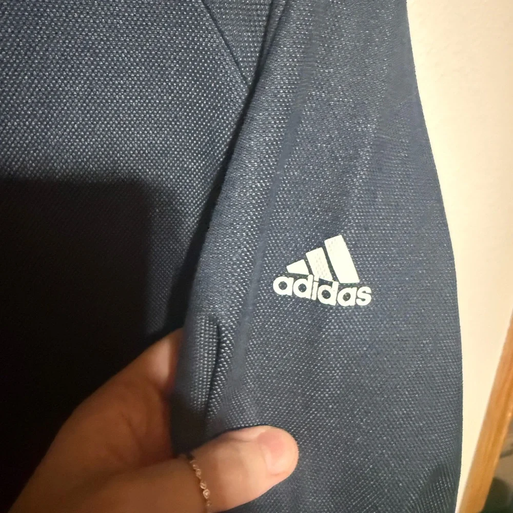 adidas classic black